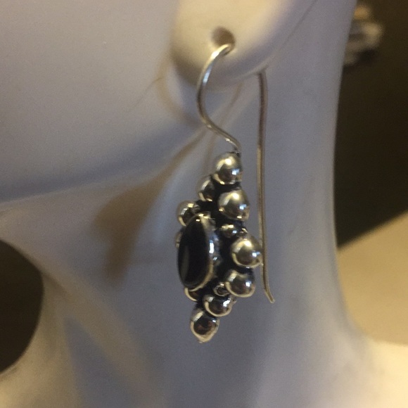Just in oxidized Black Onyx artwork Earrings - Picture 7 of 8